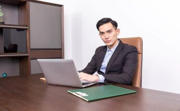 编辑员工作总结最新8篇