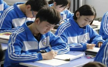 初二英语老师工作总结8篇