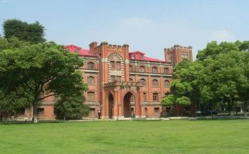 人在大学演讲稿优秀5篇