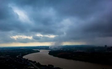 走过风雨作文700字7篇
