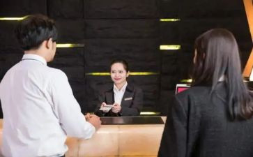 学校服务合同6篇