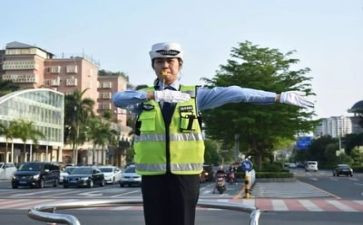 交警半年度工作总结7篇