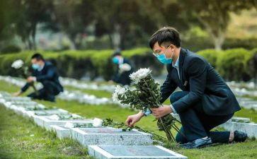 祭奠烈士活动方案8篇