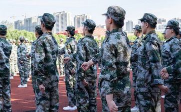 军训的作文8篇