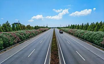 路上的演讲稿5篇