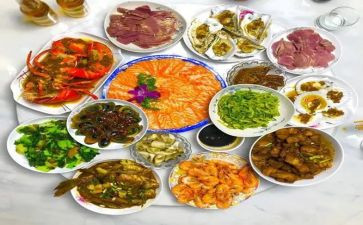 年夜饭作文优秀8篇