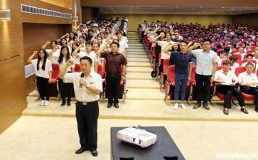 大学里入党申请书8篇