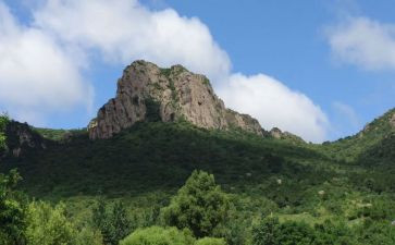 金波《山》读后感6篇