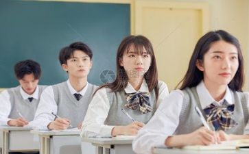 听课月心得体会5篇