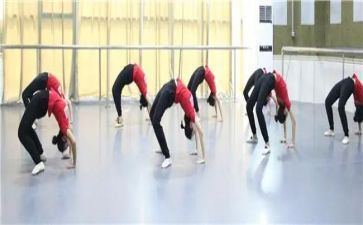 舞蹈班教师工作总结6篇