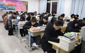在校申请书通用8篇