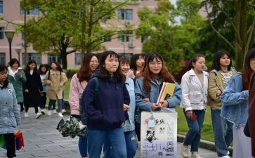 在校申请书优秀8篇